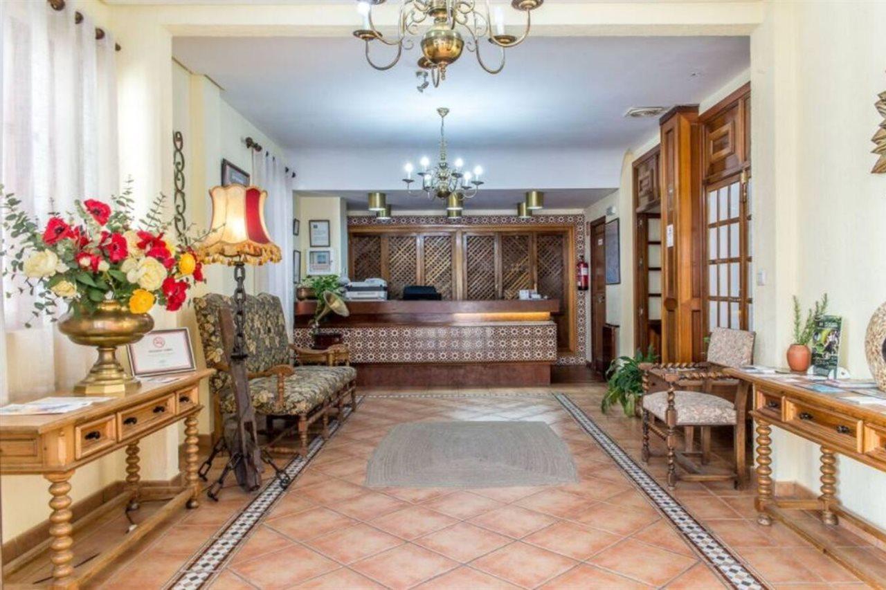 Hotel Sierra De アラセナ エクステリア 写真