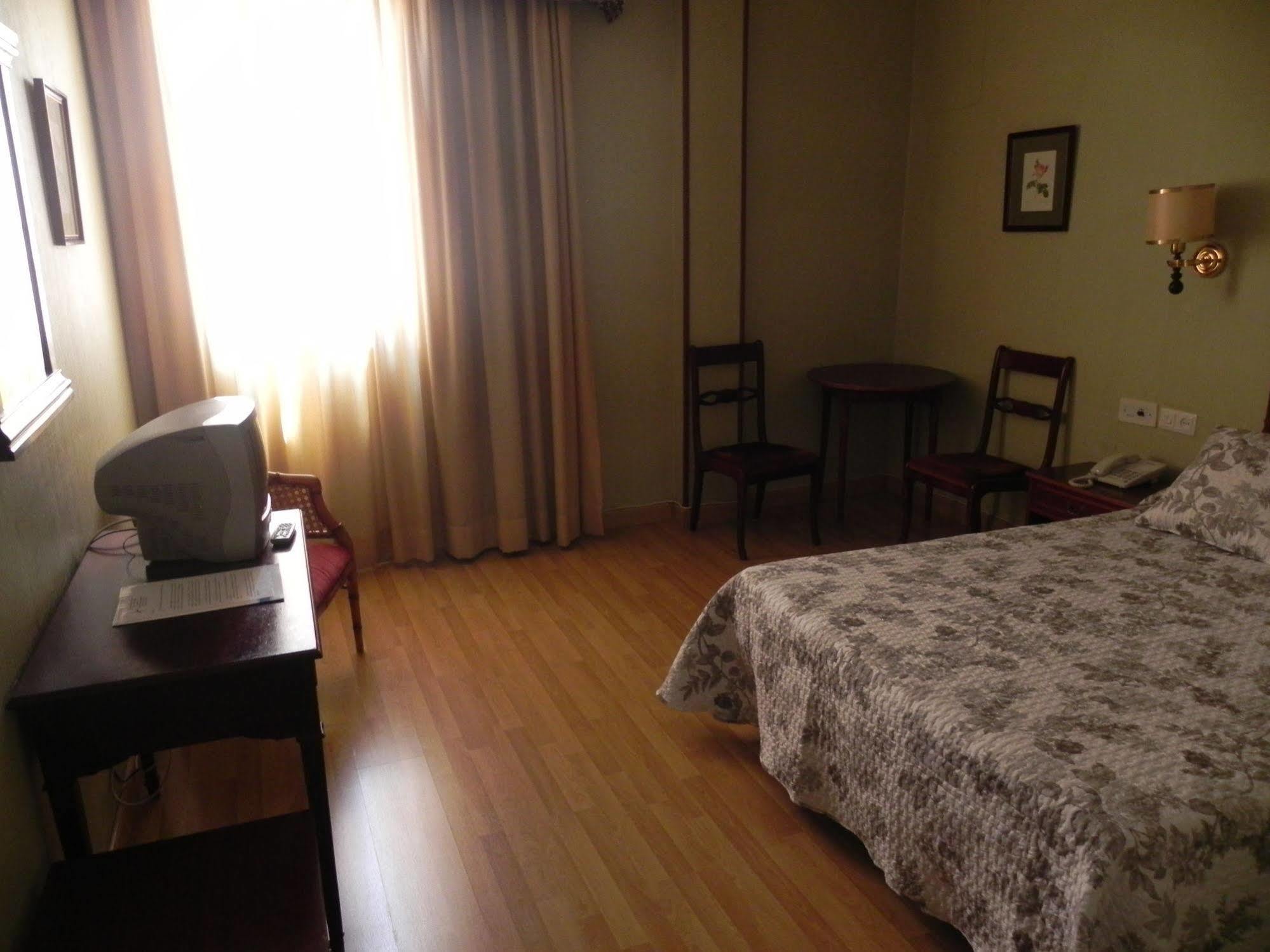 Hotel Sierra De アラセナ エクステリア 写真