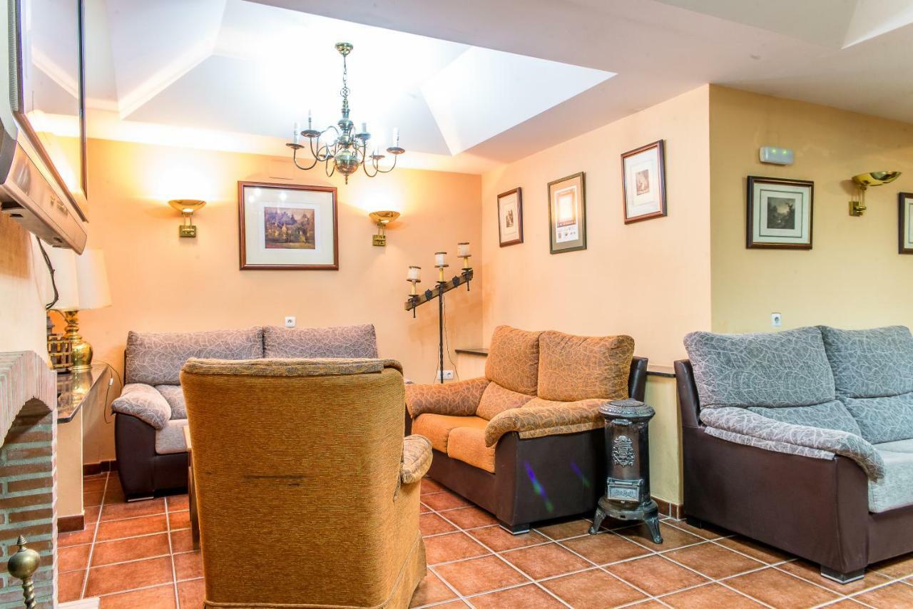 Hotel Sierra De アラセナ エクステリア 写真