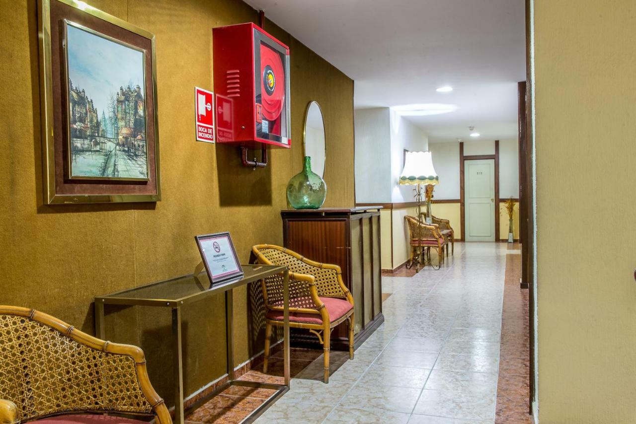 Hotel Sierra De アラセナ エクステリア 写真